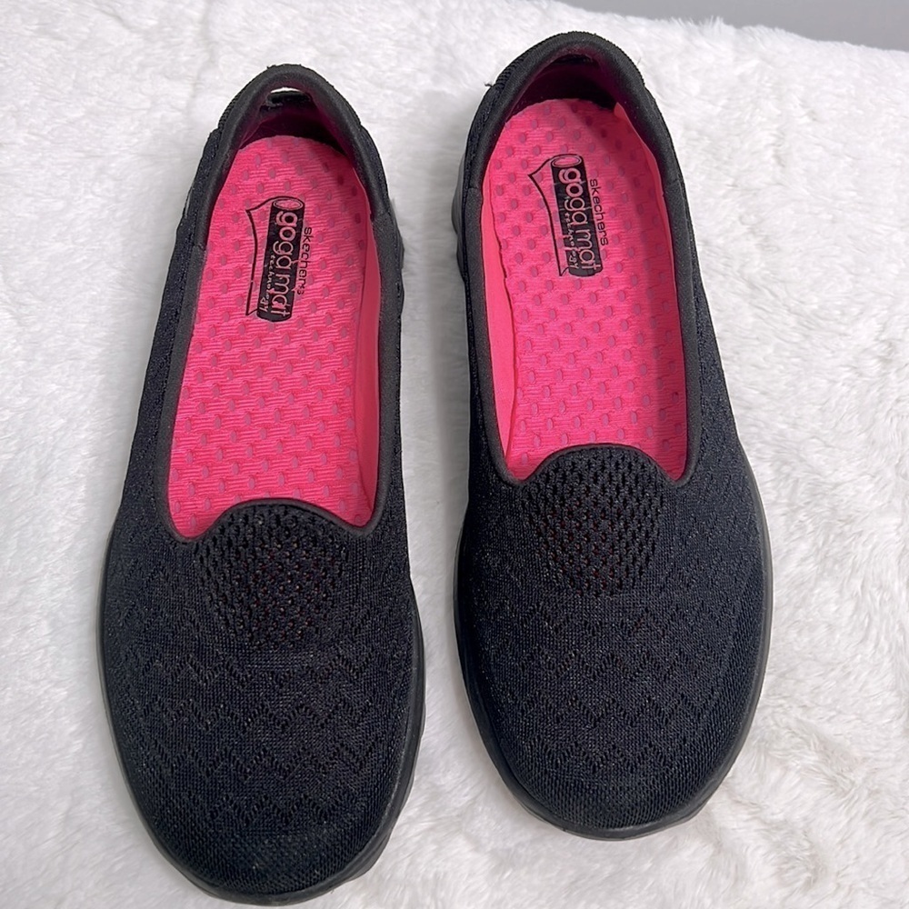 Sketchers Black Axis GoWalk 2 Mesh Slip-On Walking Shoe size 6 - Picture 2 of 12